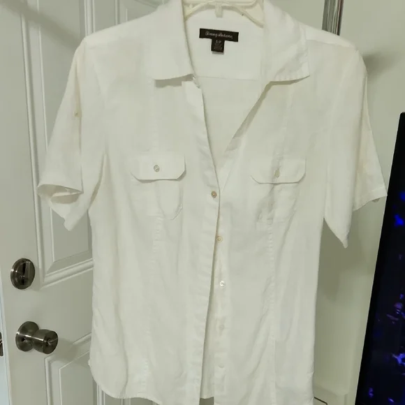 Tommy Bahama Women's Classic White Button Down Shirt - Picture 7 of 7